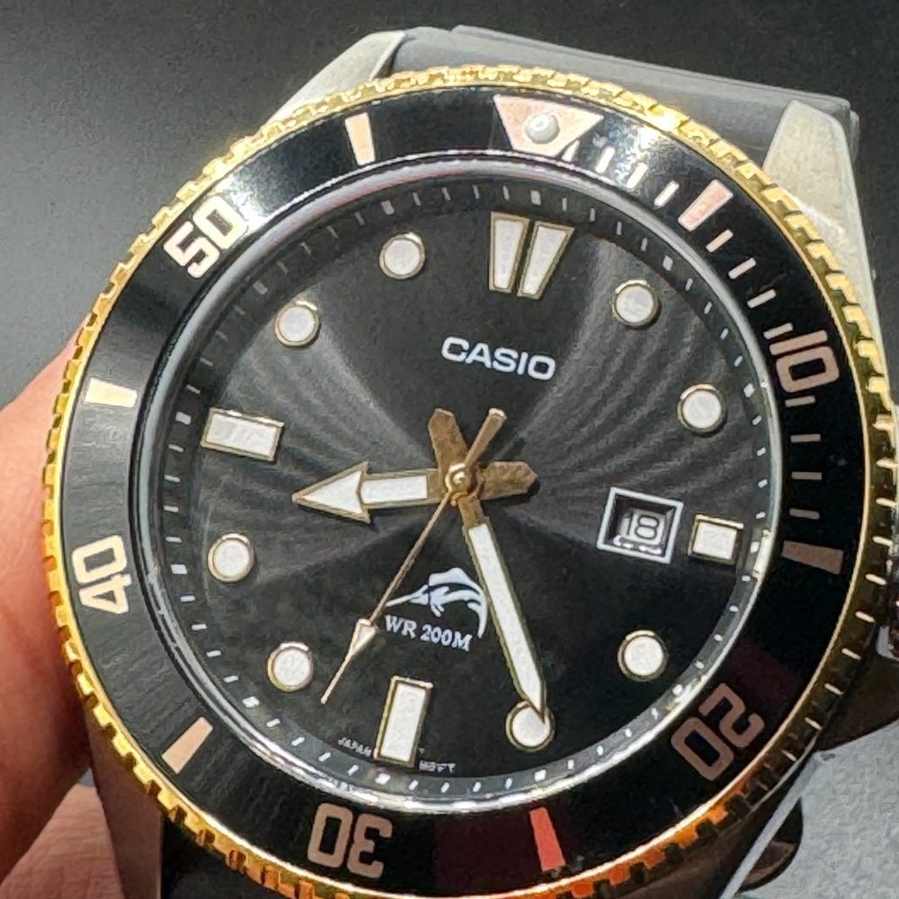 Casio Sports Watch 40mm Diameter For Work / Casua… - image 4